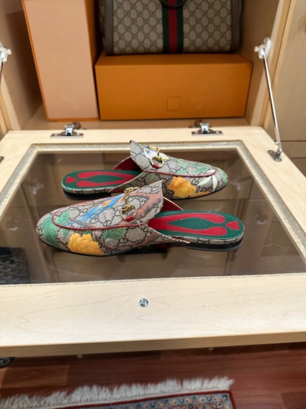 Gucci Supreme size 38 Mules - Picture 3 of 5
